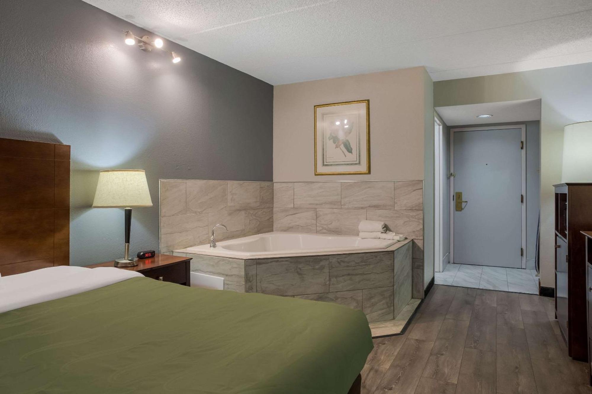 Quality Inn Toledo  Kültér fotó